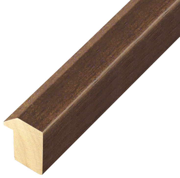Corner sample of moulding 625NOCE